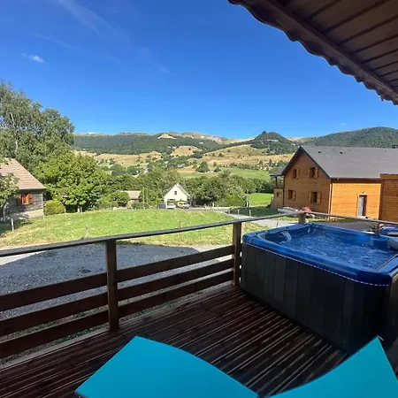 Domek alpejski Au Pied Du Puy Mary